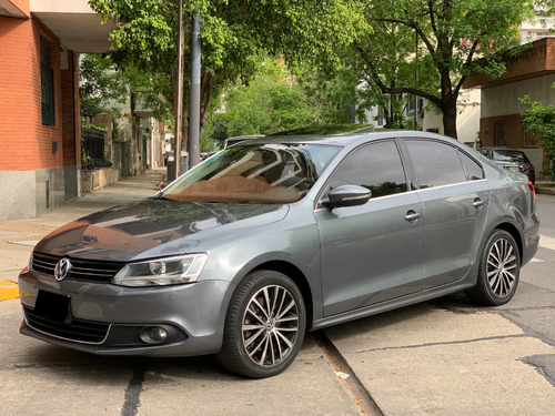 Volkswagen Vento 2.0 Sportline Tsi 200cv Dsg