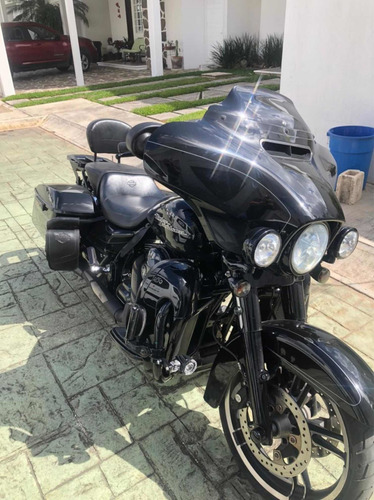 Imagen 2 de 14 de Harley Davison 2014 Flhxs