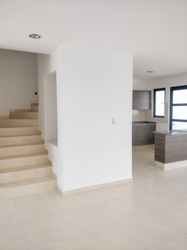 Imagen 7 de 22 de Casa En Venta En Fraccionamiento Punta Esmeralda, Corregidora Querétaro