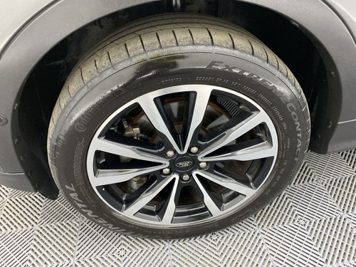 Imagen 23 de 25 de Ford Escape Titanium 2.0