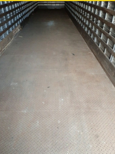 Imagem 9 de 12 de Carreta Bau Randon 30 Pallets 3 Eixos Chapa De Ferro 2000