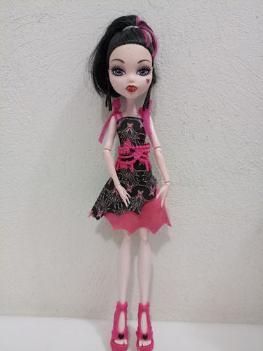Draculaura Sustos Camara Y Accion Monster High Mattel (Usado)