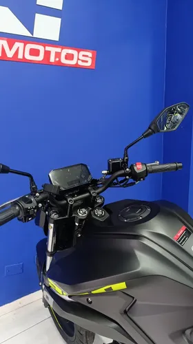 Akt 250 R