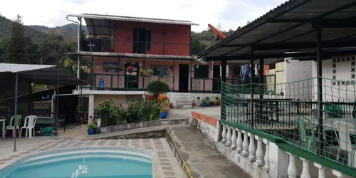 Finca Con 40 Metros A Orilla De La Via Principal Yumbo La Cumbre