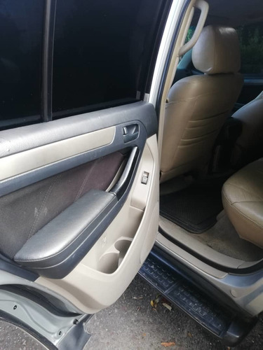 Camioneta 4runner 4x2