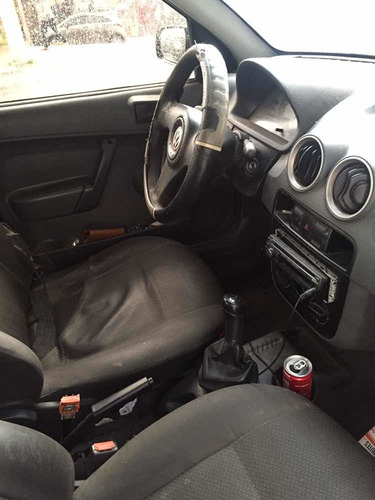 Volkswagen Gol 2009 1.0 Trend Total Flex 5p