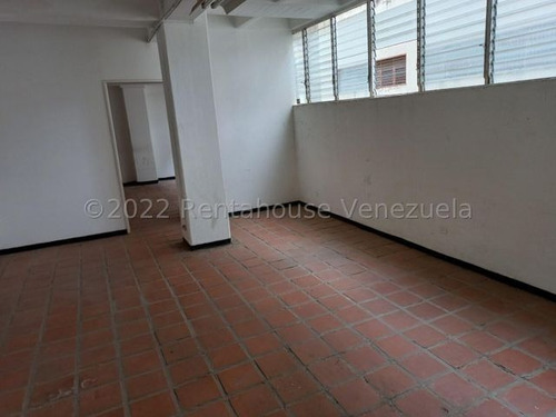 Imagen 12 de 28 de Ofc Venta De Estupendo Edificio Industrial En El Llanito / 22-23999