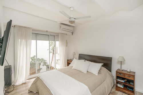 Imagen 15 de 29 de Venta Ph 4 Amb Y Patio Reciclado A Nuevo- Recoleta
