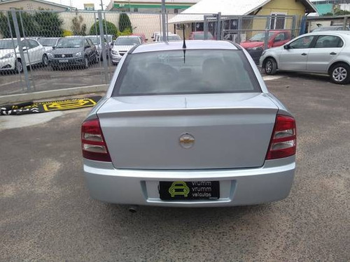 Chevrolet Astra 2.0 Mpfi Advantage Sedan 8v Flex 4p Manual
