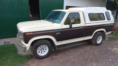 Ford F-100 3.9D Lujo