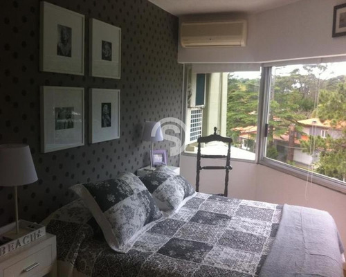 Muy Lindo Apartamento- Ref: 1016