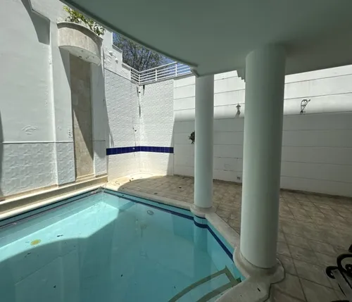 Imponente Casa Revestida En Marmol En El Ingenio