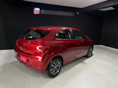 Chevrolet Onix 1.0 Joy Black