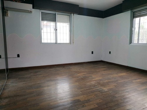 Venta De Casa 7 Dorm. 6 Baños, Patio, Parrillero, Cochera