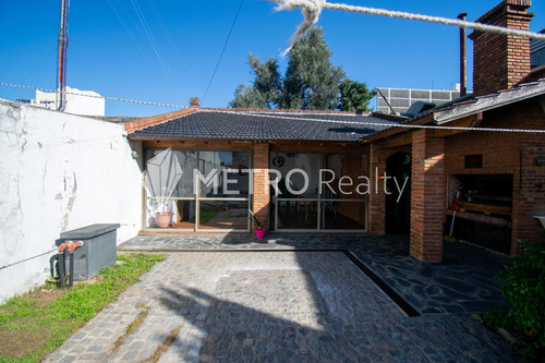 Casa En Venta 6 Ambientes Con Cochera En Villa Del Parque