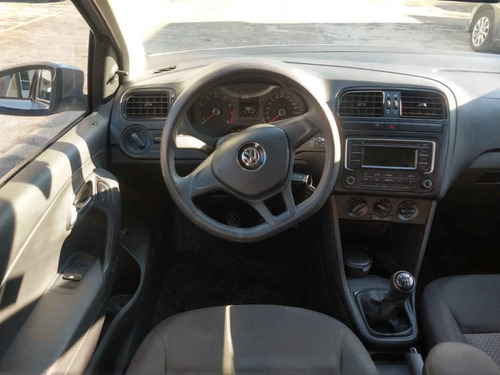 Imagen 10 de 15 de Volkswagen Vento 2020 4p Comfortline L4/1.6 Man