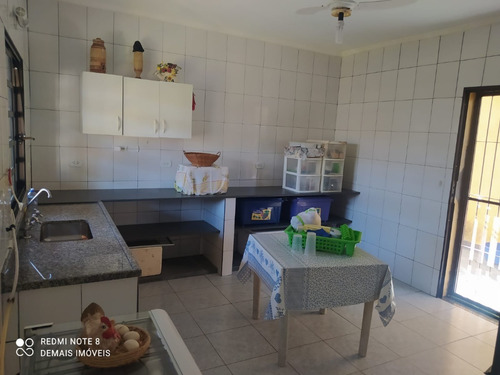Imagem 9 de 16 de Vendo Sobrado Com 3 Dormitórios E Varanda Em Itanhaém Litoral Sul De Sp
