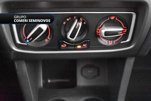 Volkswagen Fox 1.6 MSI TOTAL FLEX CONNECT 4P MANUAL