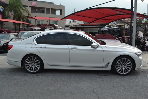Imagen 2 de 13 de Bmw 750ia Excellence 2019