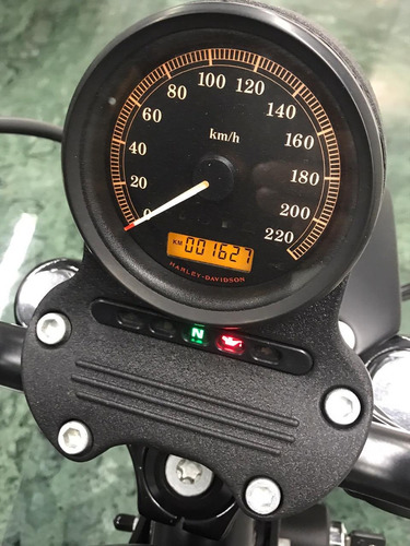 Harley Davidson 883 Iron