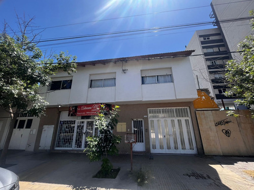 Venta Casa Con Departamentos Y Local Cipolletti