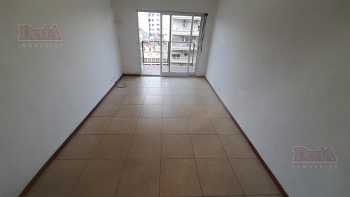 Alquiler - 2 Ambientes - Apto Profesional - Alberdi 2200 - Flores