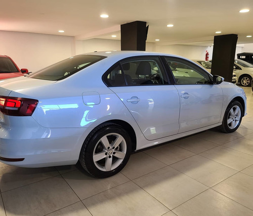 Volkswagen Vento 2018 1.4 Comfortline 150cv