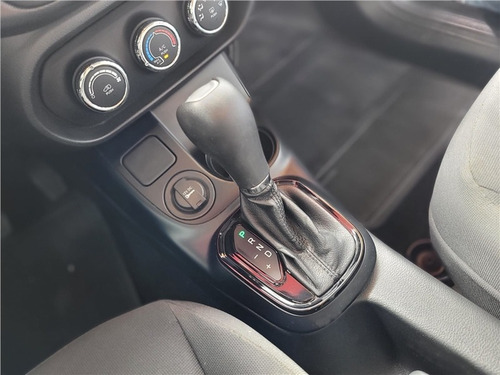 Imagem 7 de 14 de Fiat Toro 1.8 16v Evo Flex Endurance At6