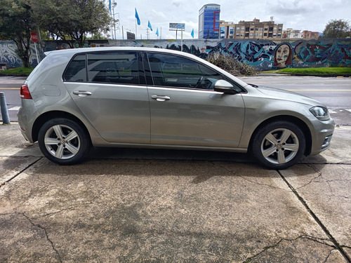 Volkswagen Golf 1.6 Comfortline