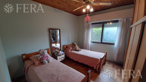 Imagen 10 de 15 de Venta Casa De 4 Ambientes Con Jardín, Cochera, Balcón Y Patio En Quilmes Oeste (30947)