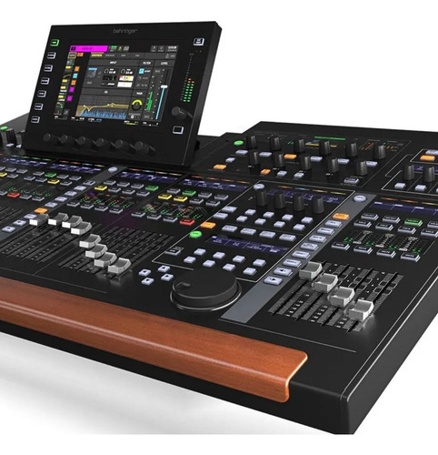 Mesa De Som Digital Behringer Wing Black 48 Canais