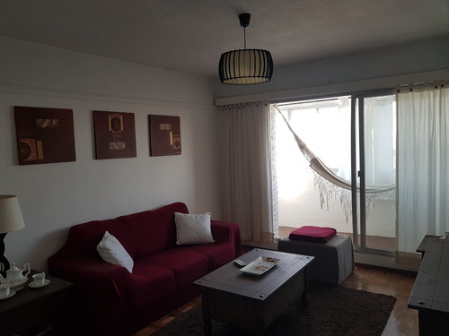 Dueño Alquila Luminoso Apartamento Con Vista Panorámica A La Bahía En El Corazón De Paso Molino.