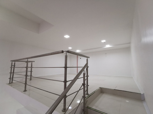 Imagen 6 de 12 de Local Comercial 331 Centro Comercial Gran Estación Costado E
