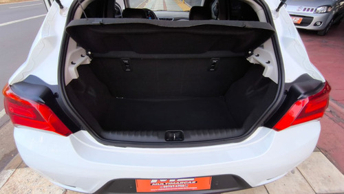 Chevrolet Onix ONIX HATCH LTZ 1.4 8V FLEXPOWER 5P AUT.