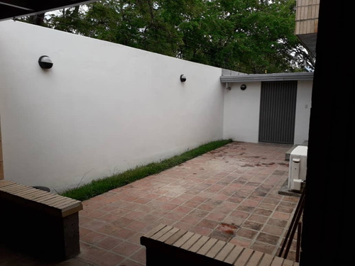 Imagen 14 de 15 de Townhouse Urb. Las Quintas, Valencia Carabobo
