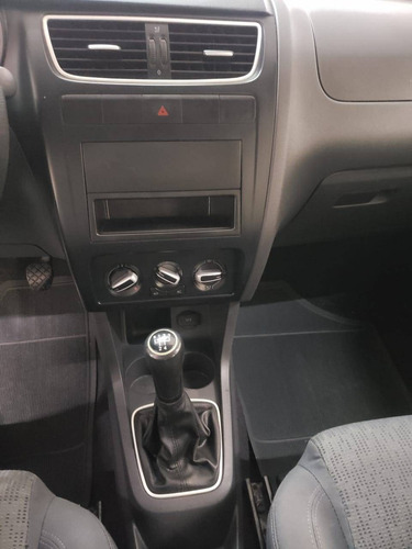 Imagem 6 de 11 de Volkswagen Fox 1.6 Mi 8v Flex 4p Manual