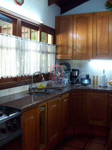 Chalet A Pocas Cuadras Del Mar En Venta- Ref: 540