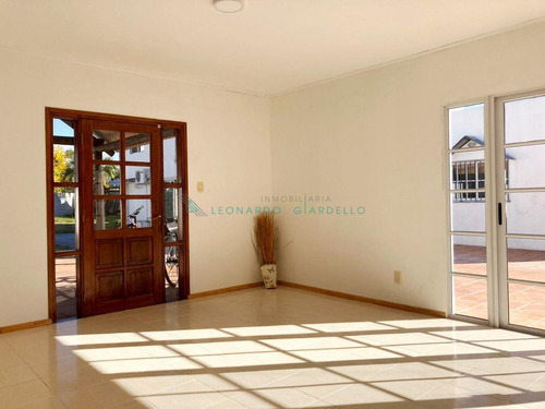 Imagen 24 de 30 de Colonia Del Sacramento - Importante Propiedad 2 Casas En Venta