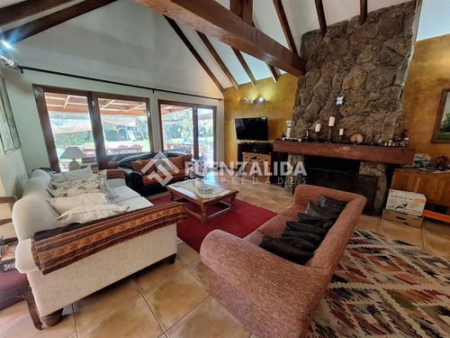 Parcela Arriendo 5d 4b Piscina Terraza Condominio Peñaflor