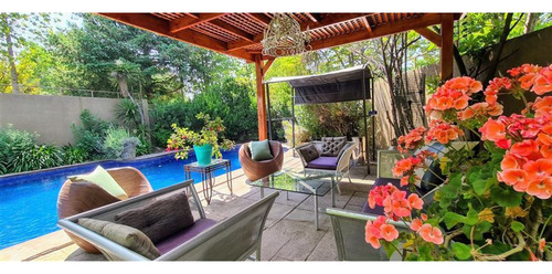 Casa En Venta En Lo Barnechea