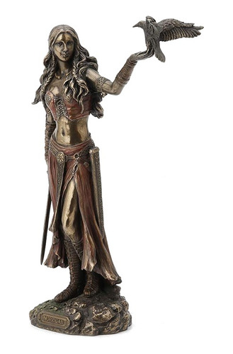 Estatua De Resina Morrigan La Diosa Celta De La Batalla Con