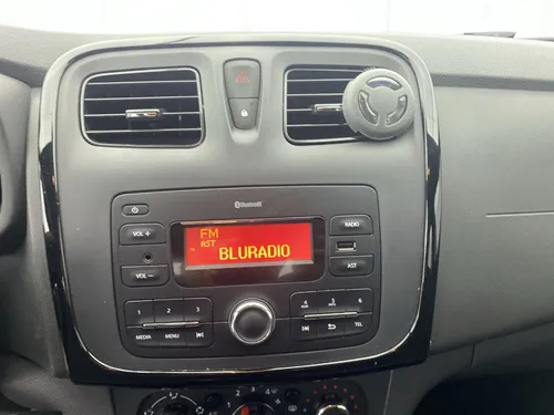 Renault Logan 1.6 Life