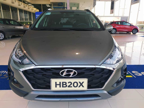 Imagem 2 de 14 de Hyundai Hb20x Diamond 1.6 (aut) (flex)