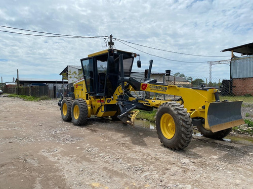 Motoniveladora Champion 720a