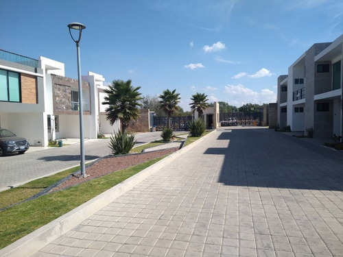 Imagen 3 de 13 de Lote En Venta En Residencial San Pieri, Zona Plaza San Diego, San Pedro Cholula