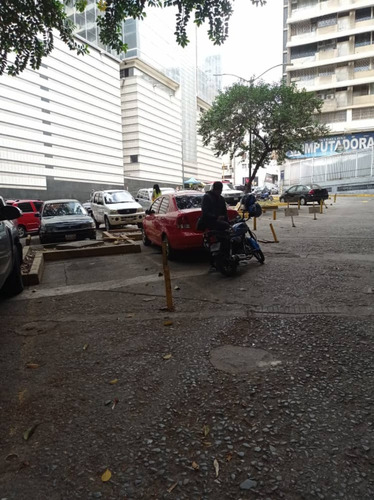 Se Vende Local 160 Metros A Pie De Calle Sabana Grande El Recreo Estacionamiento L5m