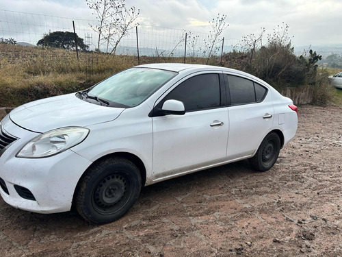 Nissan Versa 1.6 Sense 5vel Mt