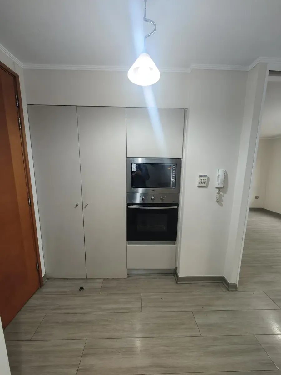 Imagen 4 de 23 de Dpto Arriendo San Martin 733 1 Dor 1 Baño Balcon