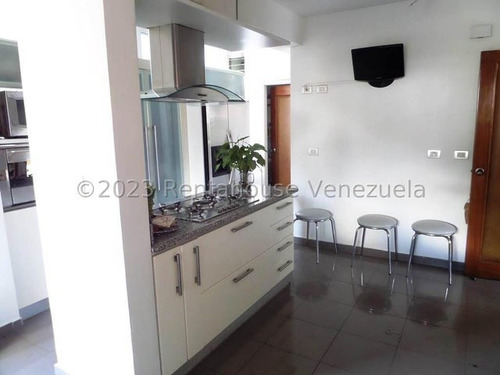 #24-6028 Dreidy Gonzalez Apartamento En Los Chaguaramos En Venta 