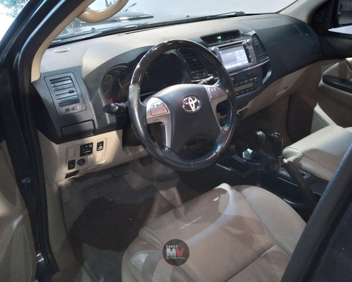 Toyota Hilux SW4 3.0 SRV 4X4 16V TURBO INTERCOOLER DIESEL 4P AUTOMÁTICO
